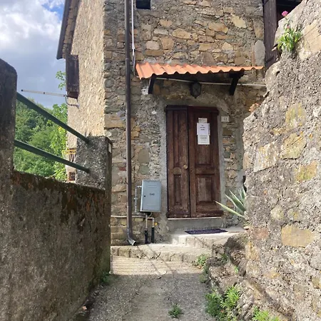 Apartment La Vecchia Stalla Varano (Massa-Carrara)